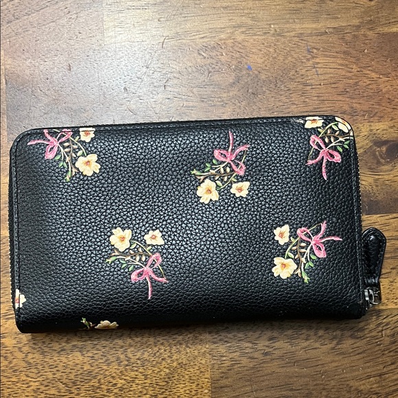 Coach Black Wallet with Floral Design - Picture 2 of 8